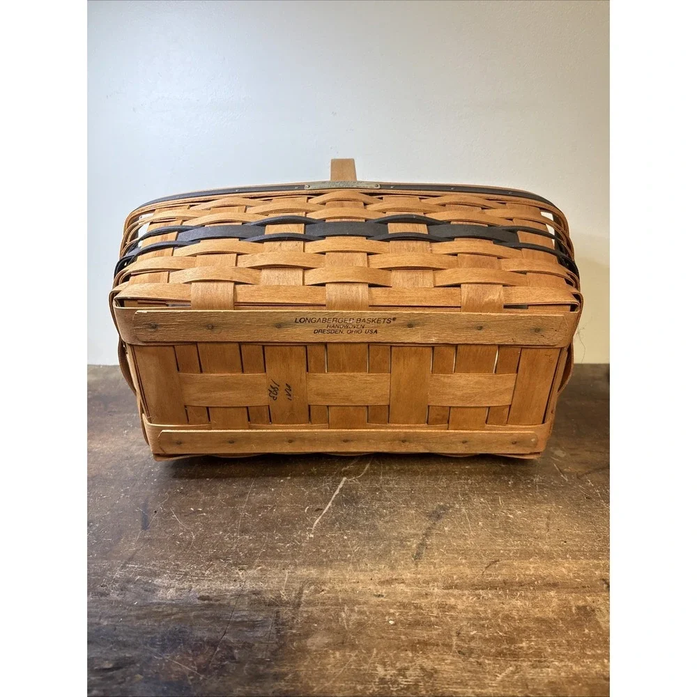 Vintage Longaberger JW Collection Easter Basket 1993 Edition Liner Protector EUC